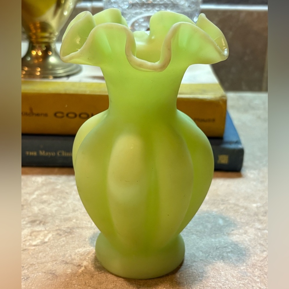 Vintage Fenton Lime Sherbet Custard Uranium Glass Satin Ruffled Vase